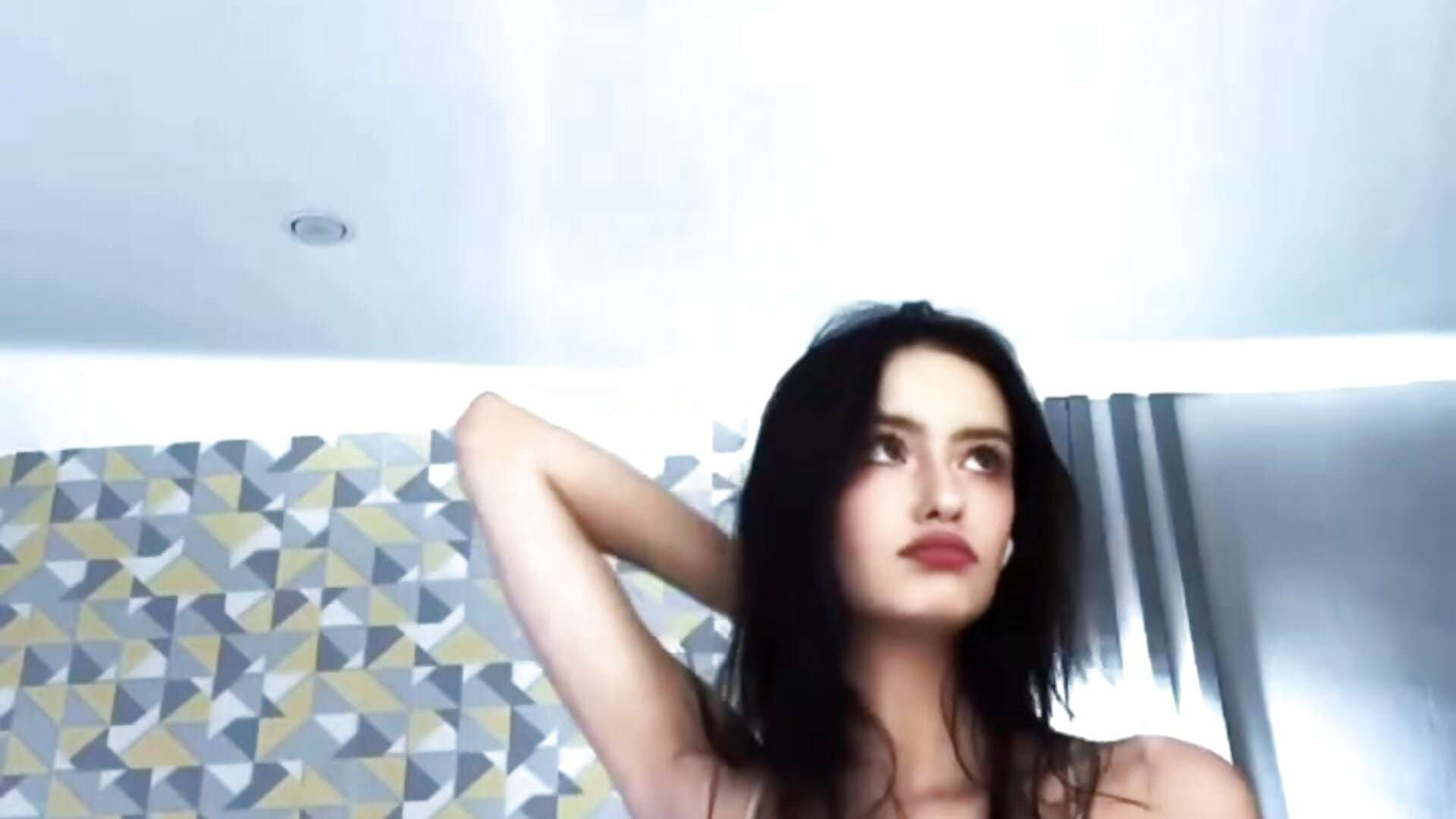 u wanna see more of me? - video oleh model kamera Golden__Whisper