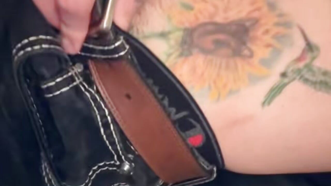 tattoo — filmik SNAKEARM, modela(-lki) na kamerkach