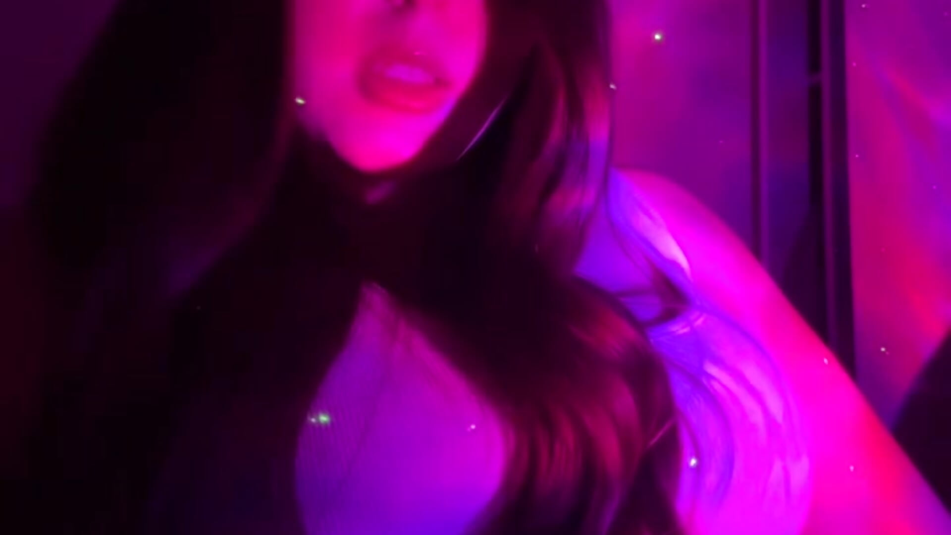 tenderness 💜 - SheryllPickrel adlı kamera modelinin videosu