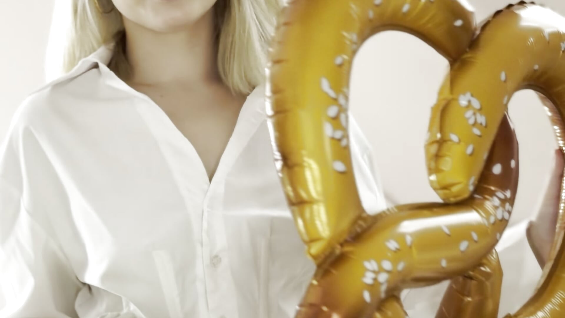 🍺🍺🍺 - vídeo de ElaraVance modelo de câmara