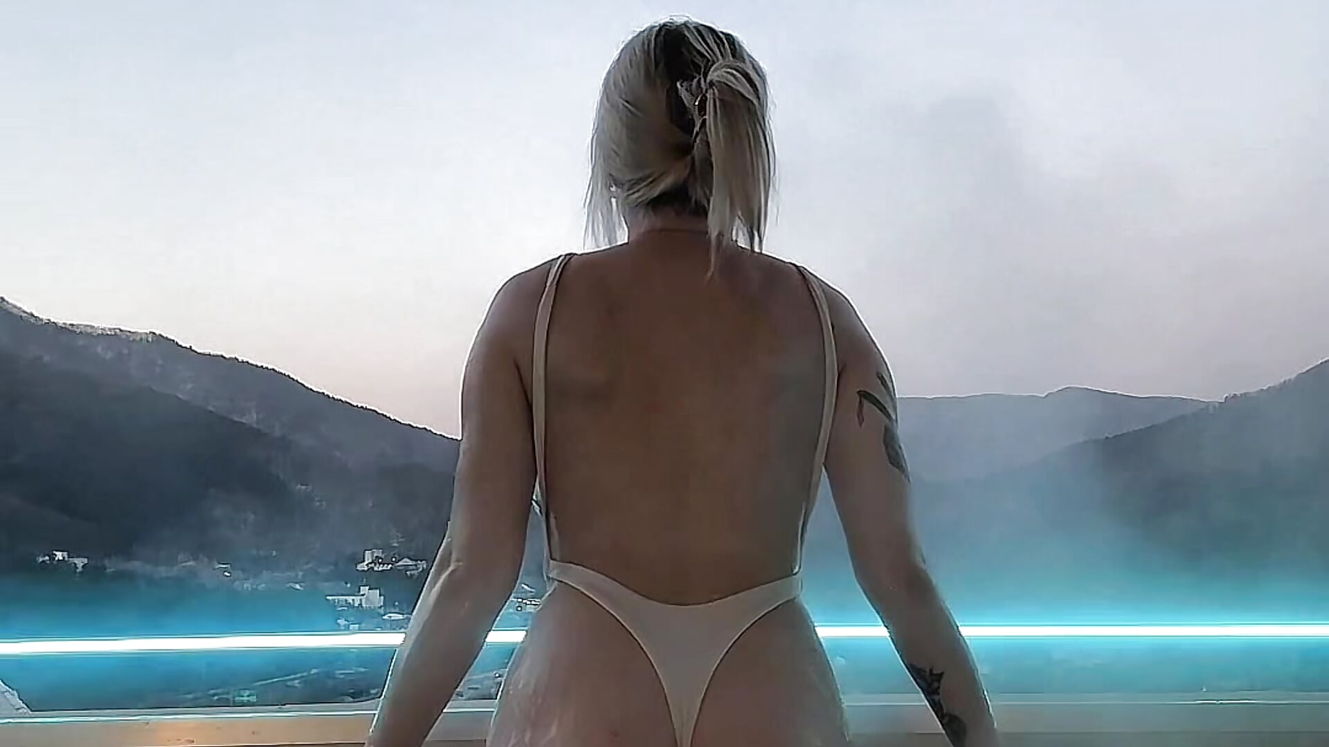 <3 - video oleh model kamera LisaNelsona