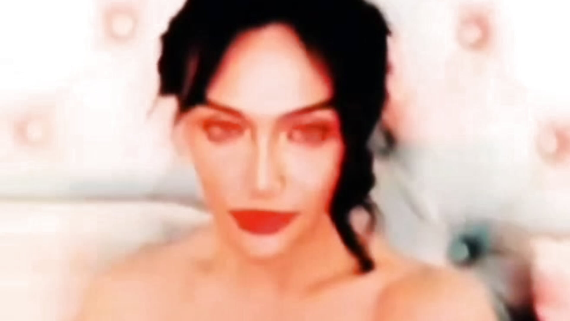 Teasing - video của người mẫu cam AyaWard