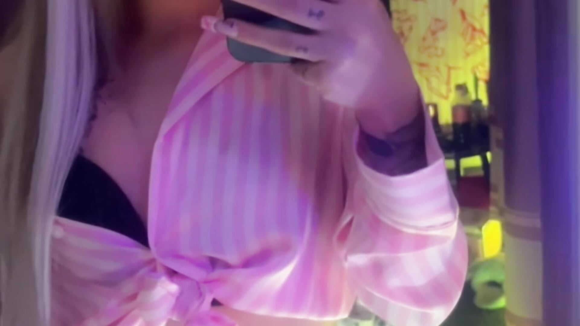 45892afa2ce94eb2beeaeb406b2f92df - video van elektra_star cam-model