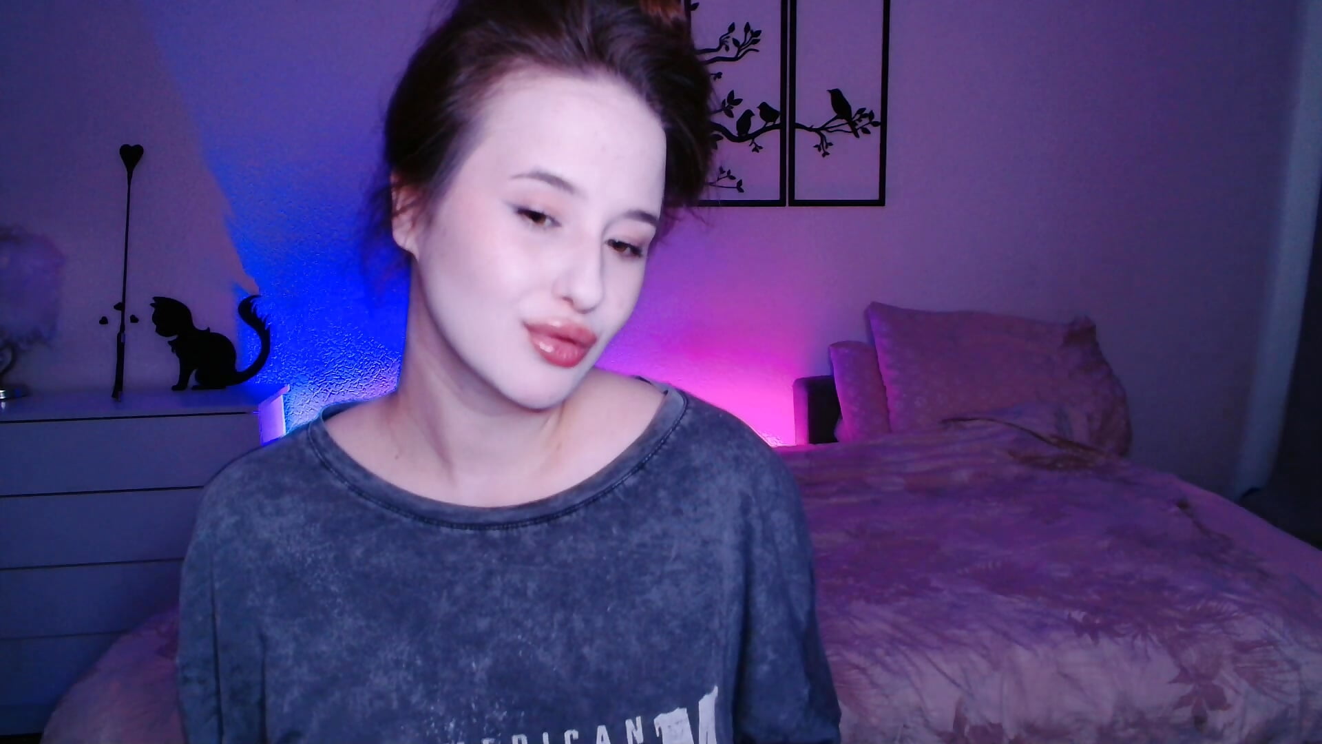 HI! – video modela na kameri Subochka