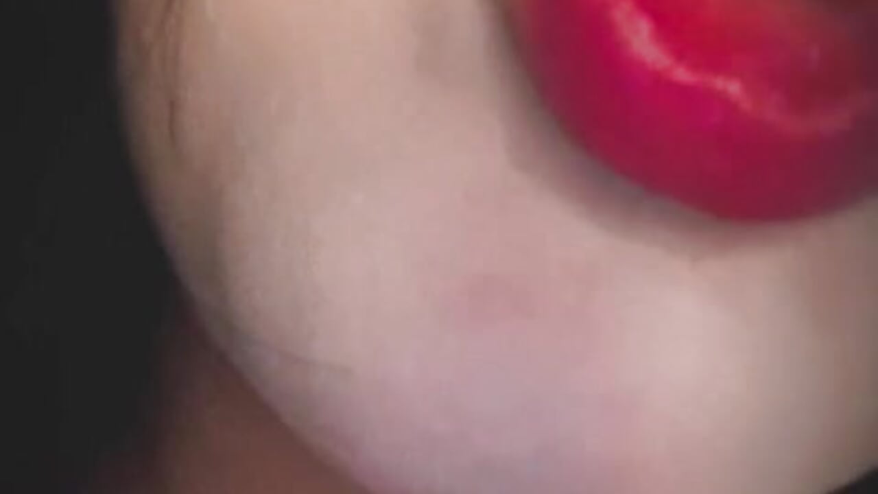 BIG TITS AND KISS FOR U - video by julietabigboobs cam model