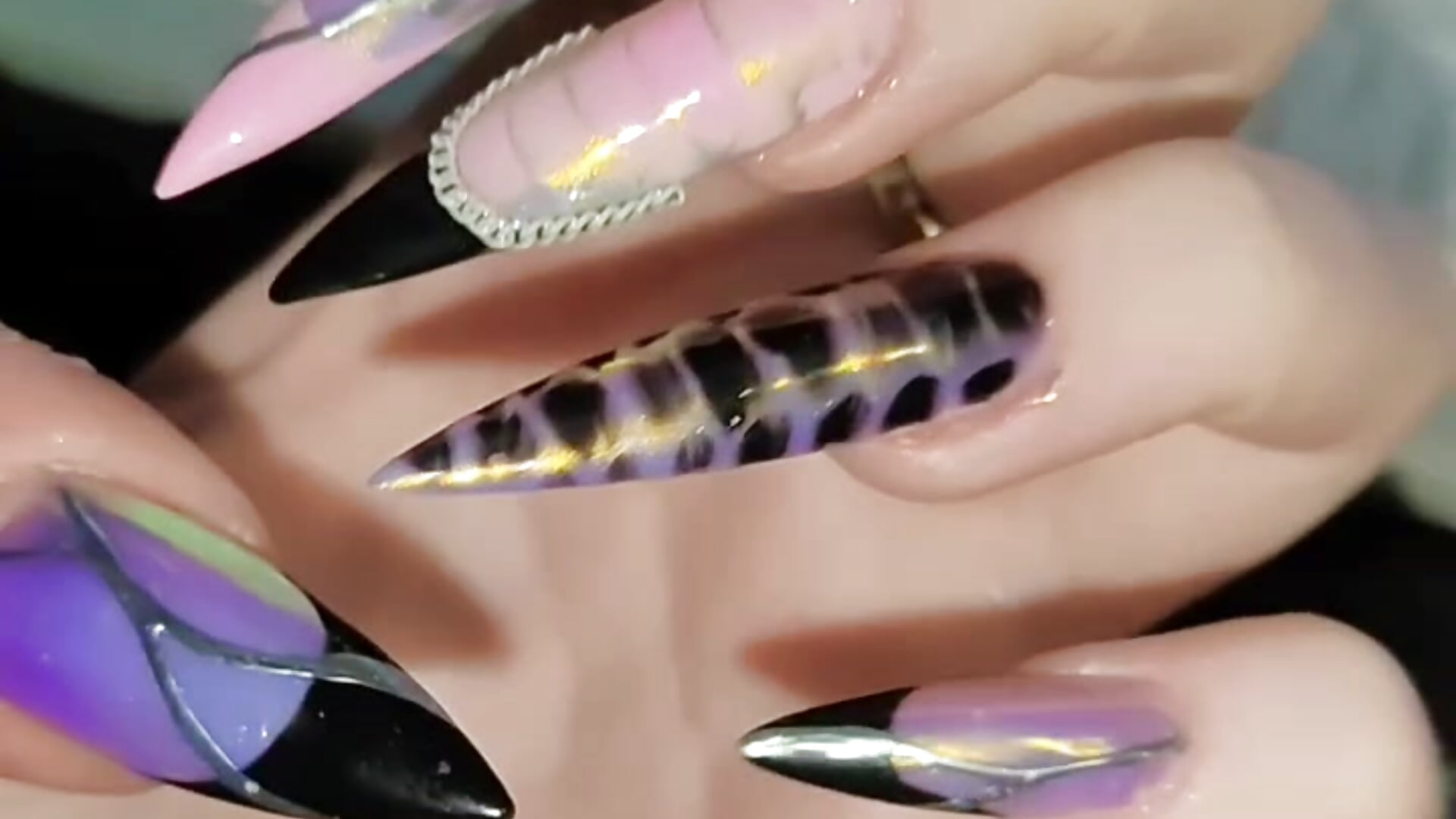 long nails worship – video od webkamerové modelky Goddess__Chloe