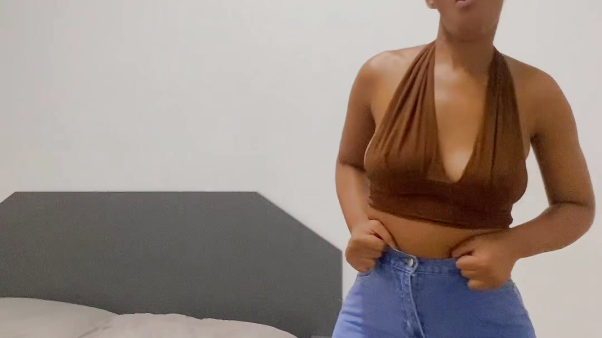 97c000f0d90d44dc96491b8b94af04ee – video od webkamerové modelky zamanguni1999