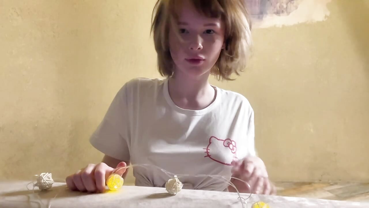 hi i am so glad to be here💚💗 - video oleh MikassaBowl kamera model