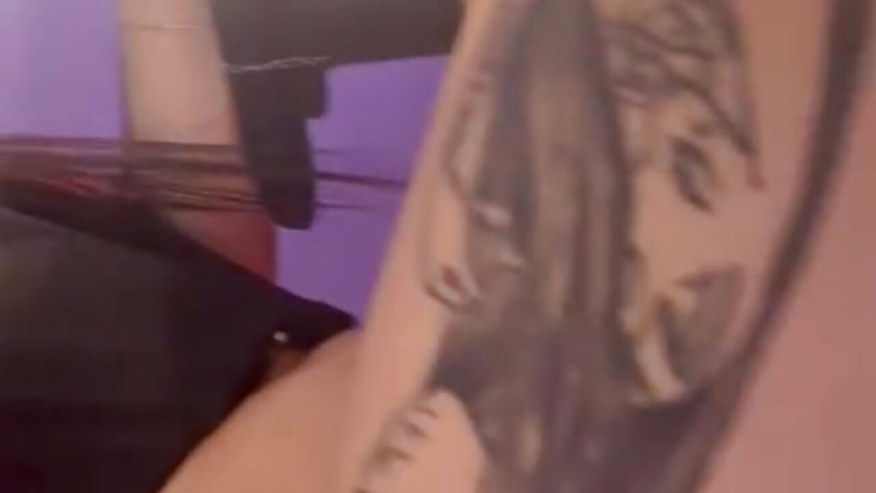 do you like my tattoo? – video od webkamerové modelky miacapone