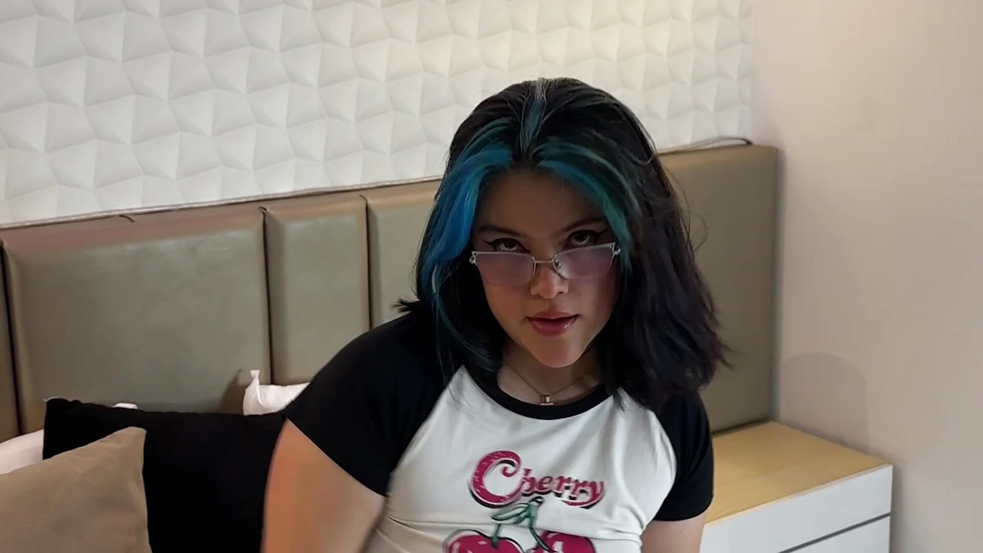 Know me 🌚 — filmik mellylavoie, modela(-lki) na kamerkach