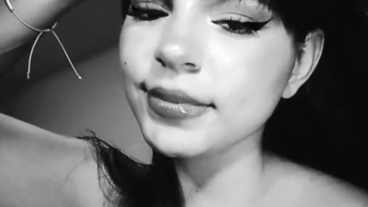 WhatsApp Video 2026-02-27 at 12,44,07 AM - video av LyaDurand cam model