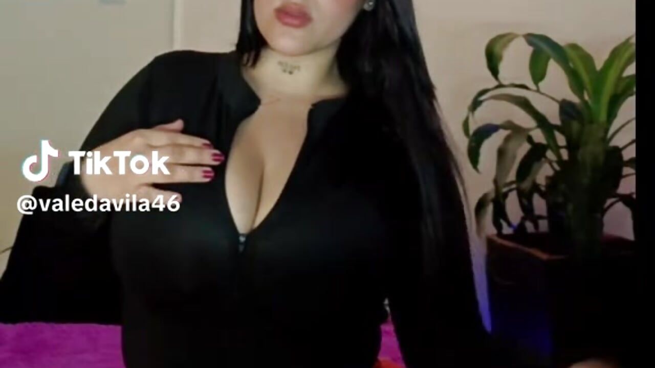 Turn around so you can fall in love...－カメラキャストのMandy_boobs99の動画