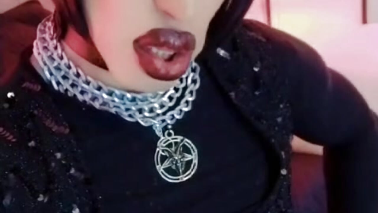🌸🌸 – video od webkamerové modelky Lilith_madame_satan