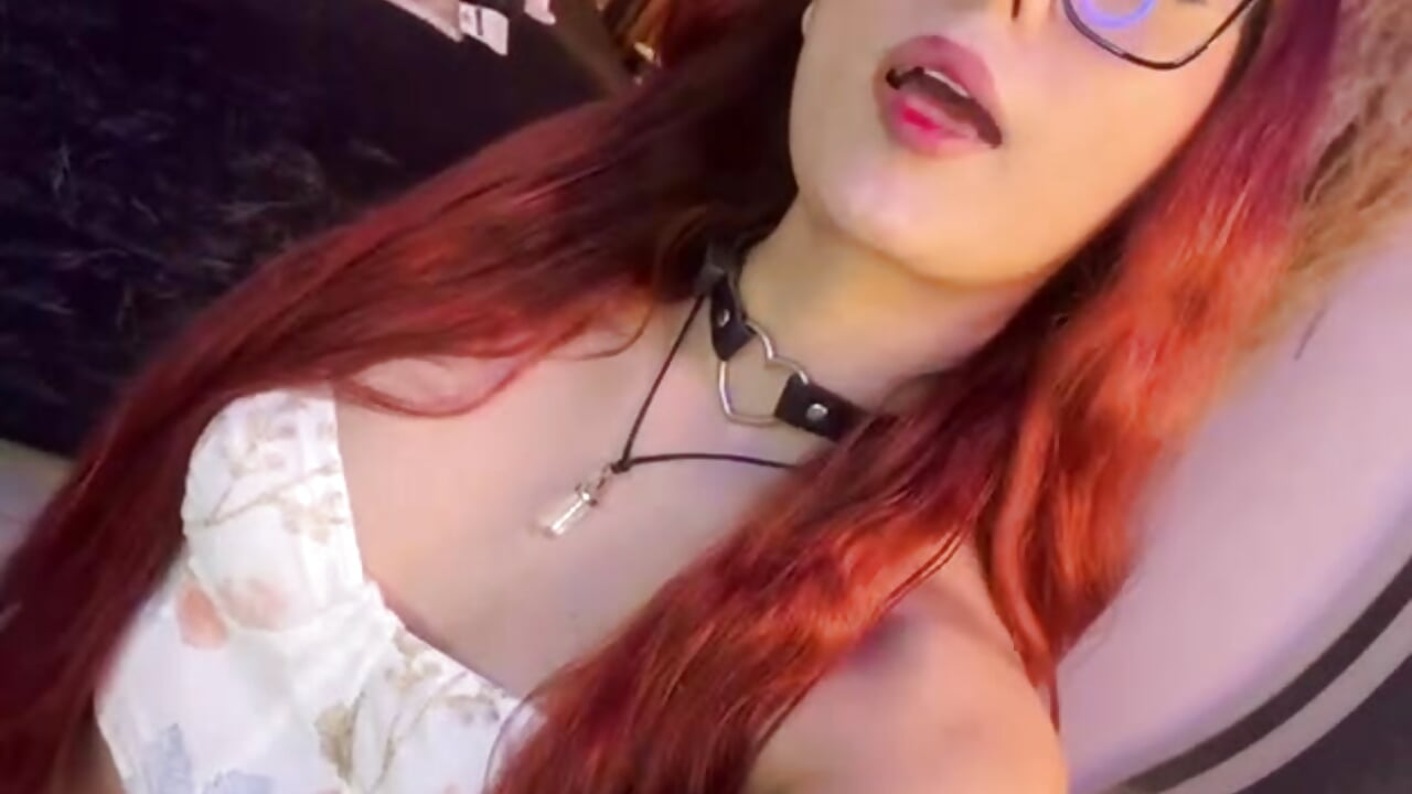 Sweet smile, naughty mind 😇😈 - Doll_kira adlı kamera modelinin videosu