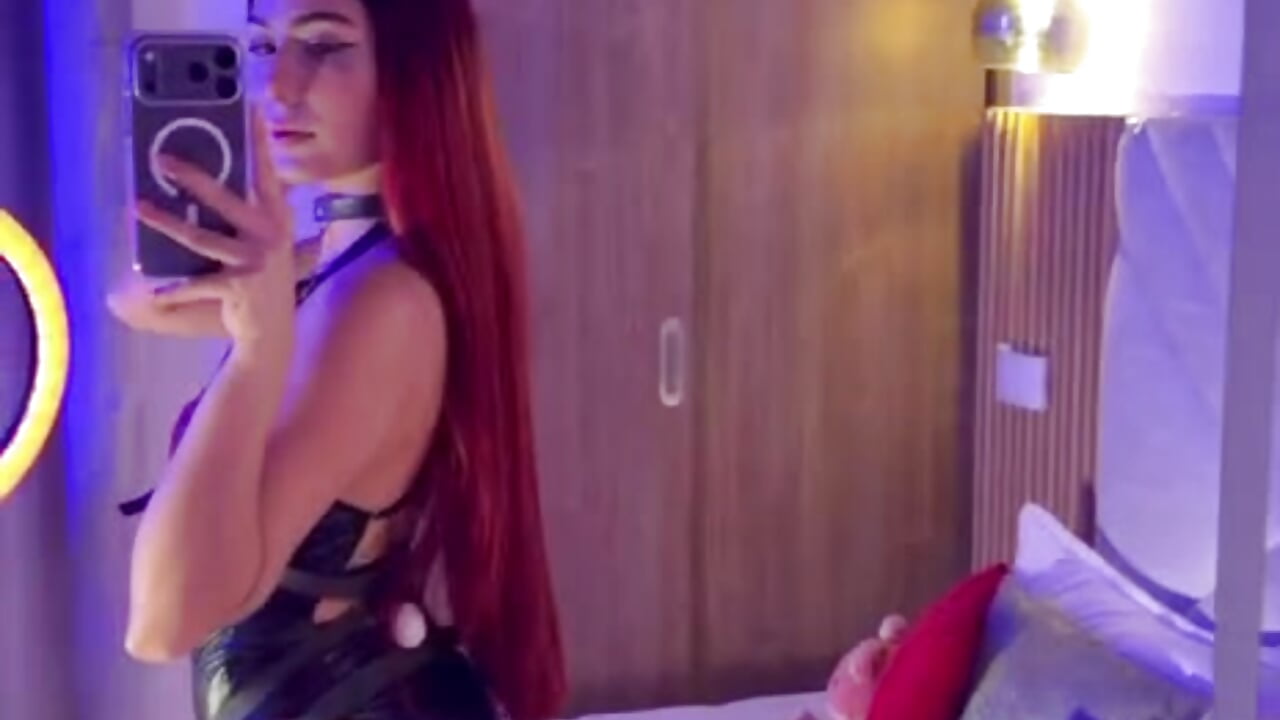 ✨ “Too innocent to be true…” - відео від вебкаммоделі Doll_kira