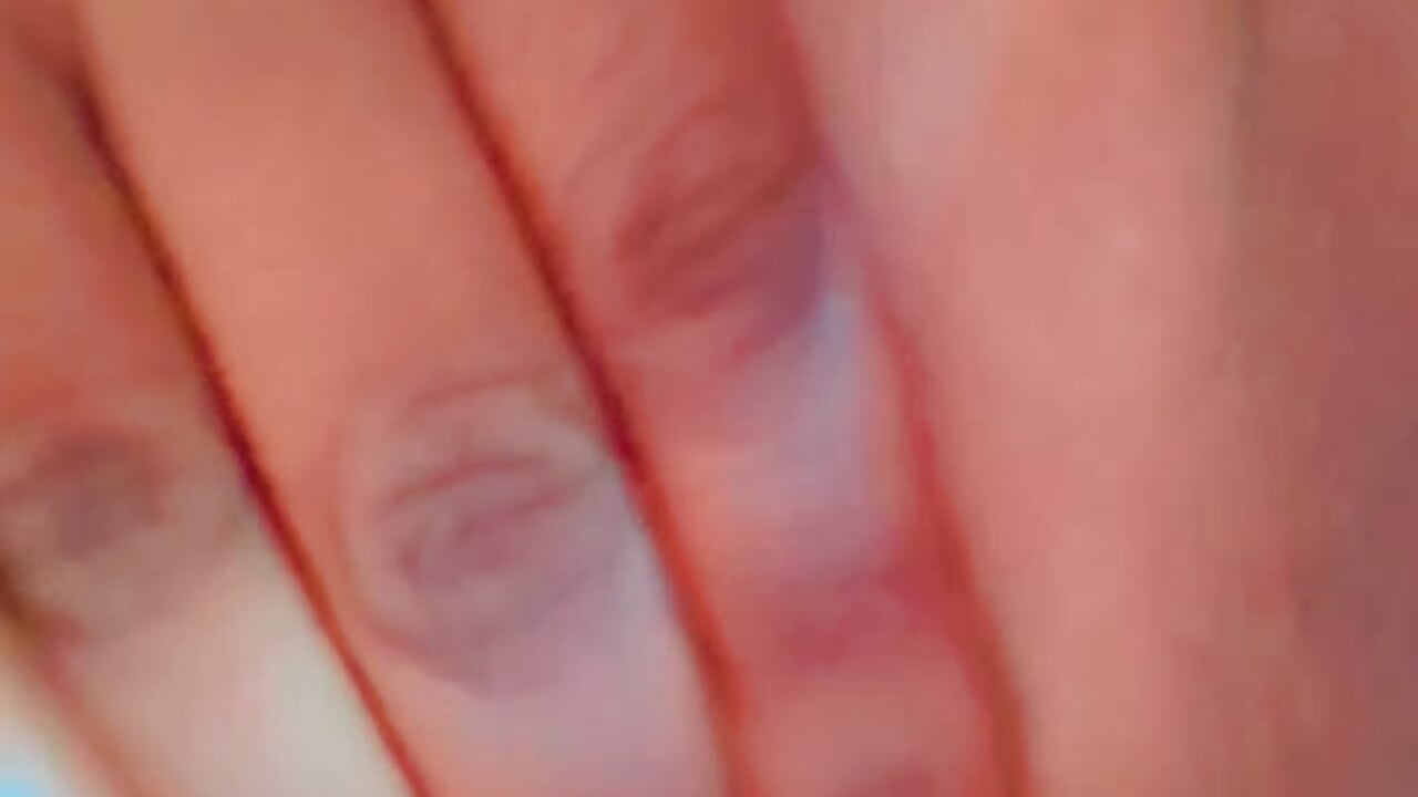 Watch me mistubate with my pink pussy – video modela na kameri Mntomuhlee