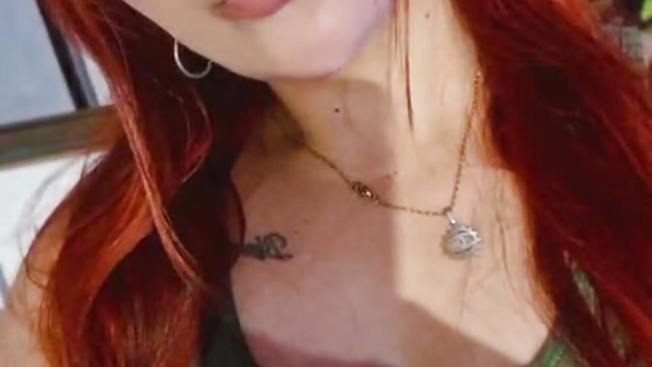 profile-intro-video-1771985070 – video od webkamerové modelky SerenaFoxx_