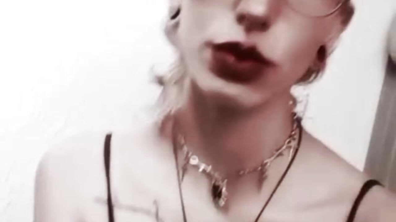 Meet Me, Amhell 💖 - video by anhell99