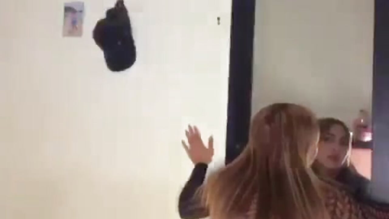 IMG_5720_A3863375-38FF-4396-B93D-2092A8B43C48_289AE45E-A3FB-4444-8099-A3AB9E57355B_remux - video av alejitaf cam model