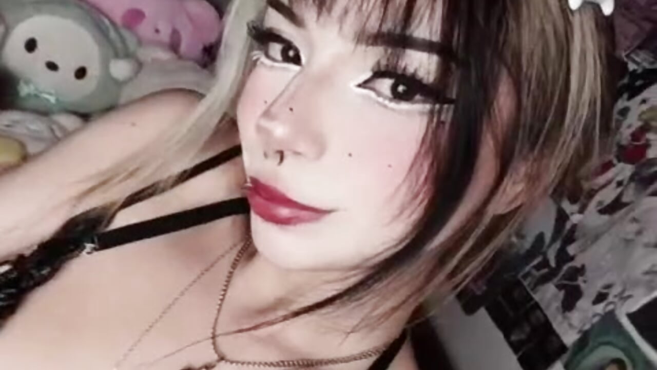 ♡₊˚ 🦢・₊✧ - video by cinnamongirlgm0 cam model