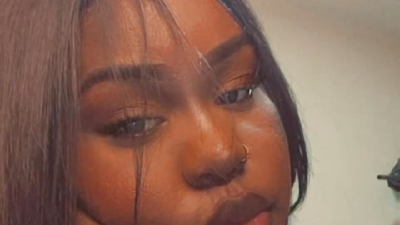 JUST ME – video af KateCoopper cam-model