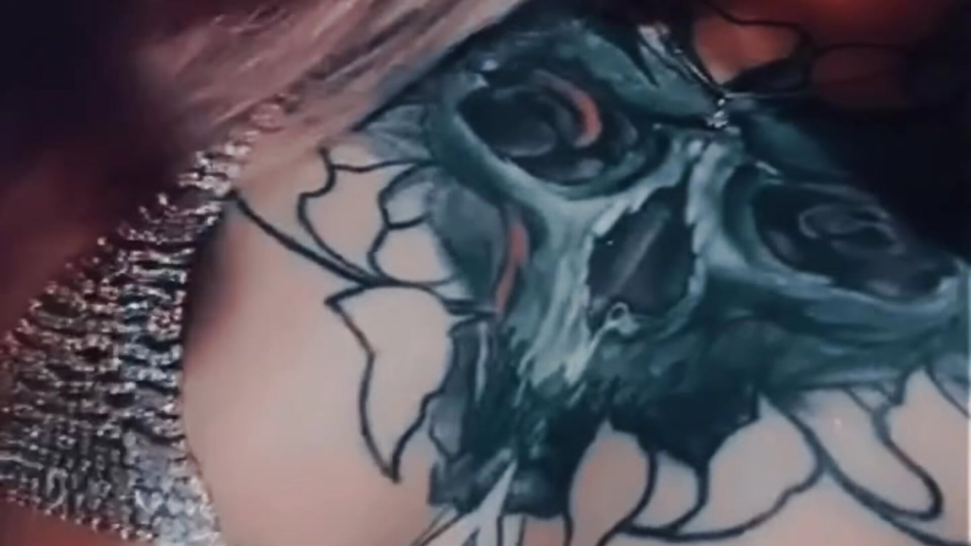 Booooobs – video modela na kameri curly_mis