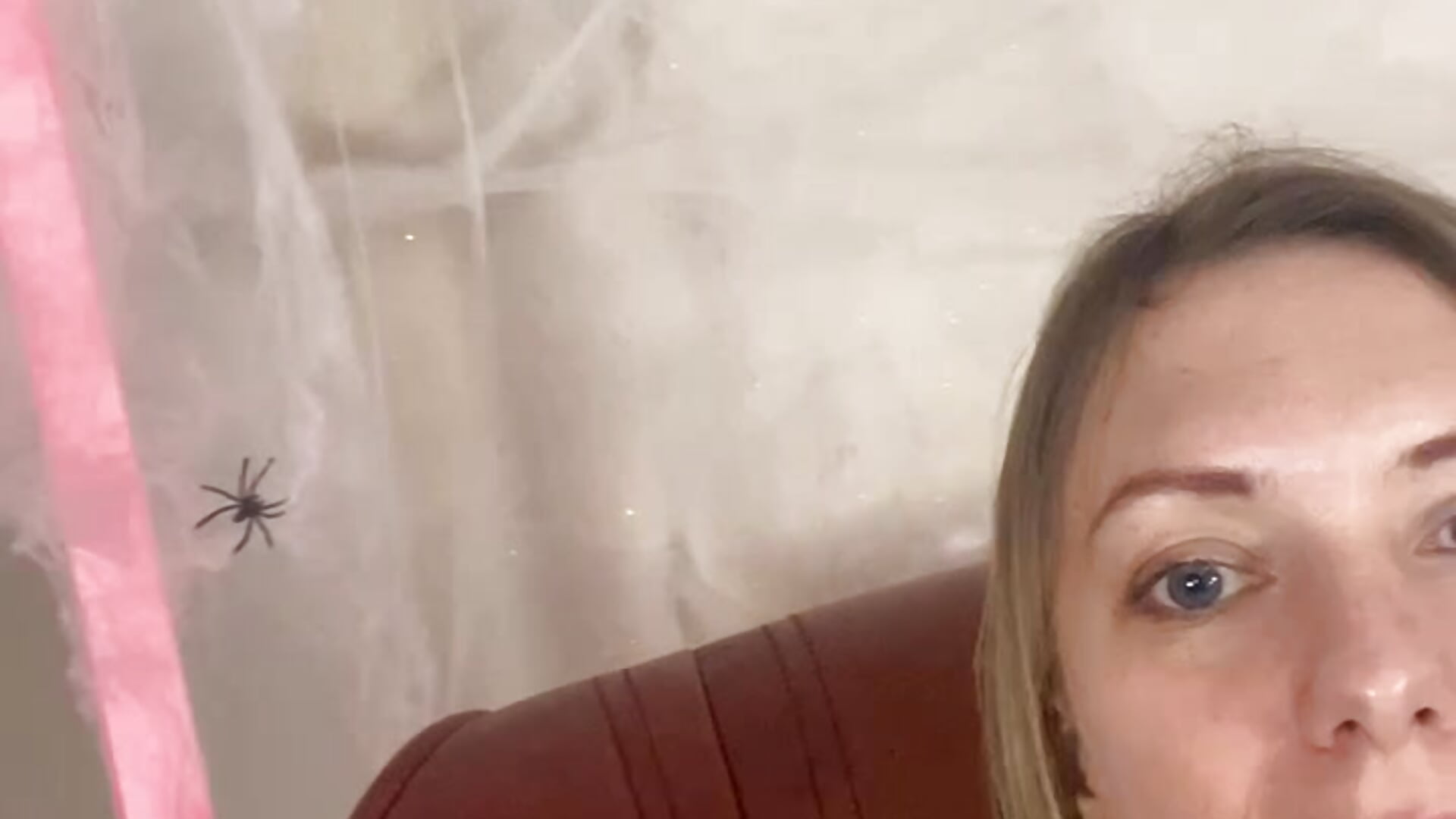 Halloween - vídeo de Mary_Jin modelo de câmara