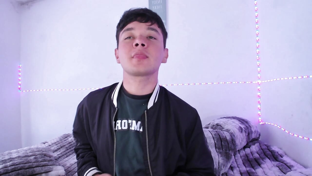 Contigo quiero amores– Kody_Royale kameramodell videója