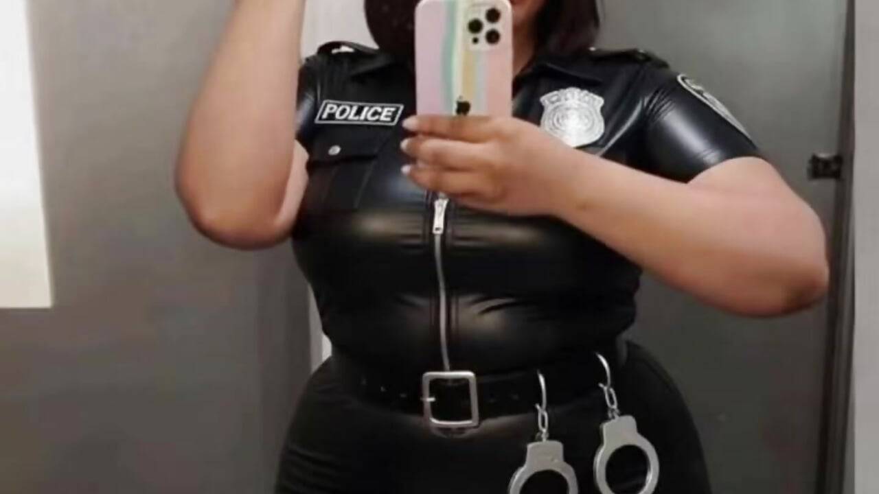 profile-intro-video-1776039160 - video của người mẫu cam candy-95