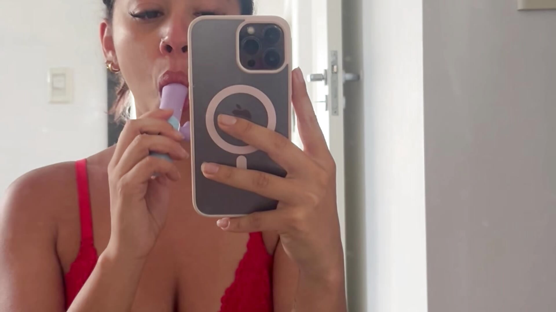 IMG_2349 - clip cu Nanuchis model videochat