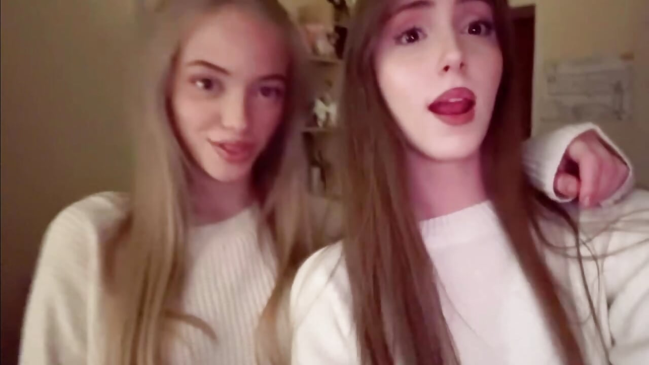 Tessa and Vi <3 - video Dear_Tessa kameramallilta