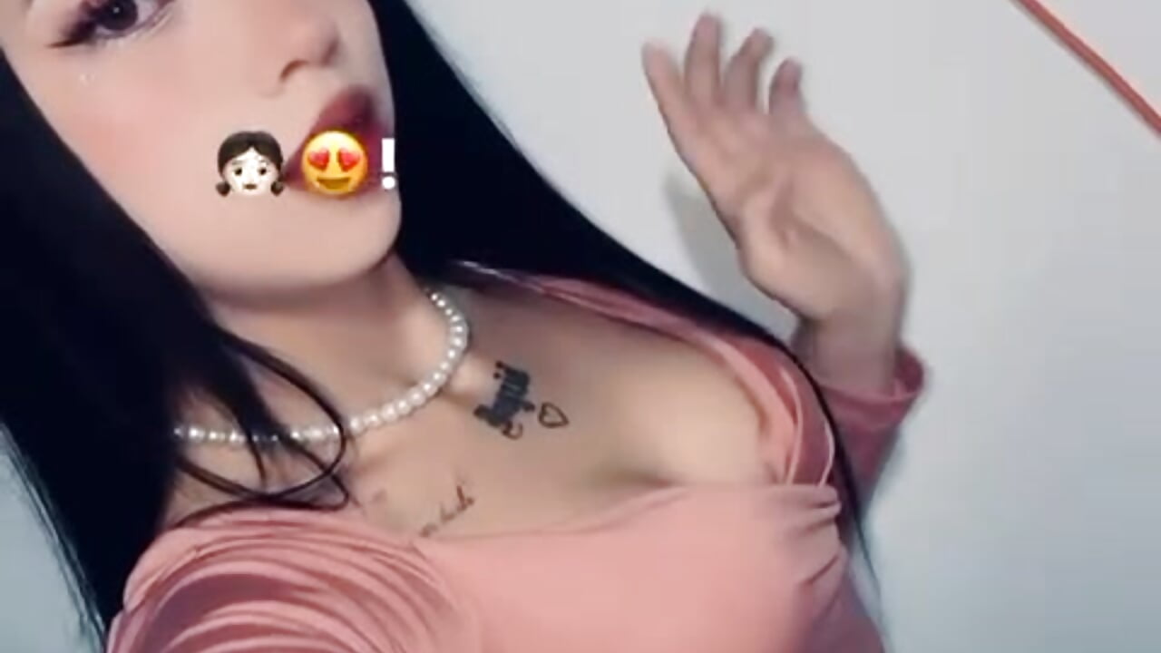 shiny – video od webkamerové modelky Honey_rules