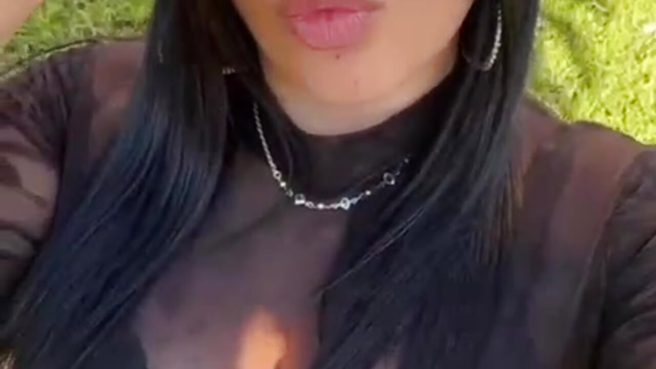 WhatsApp Video 2026-02-25 at 12,43,14 PM – video modela na kameri GeorgiaPink_