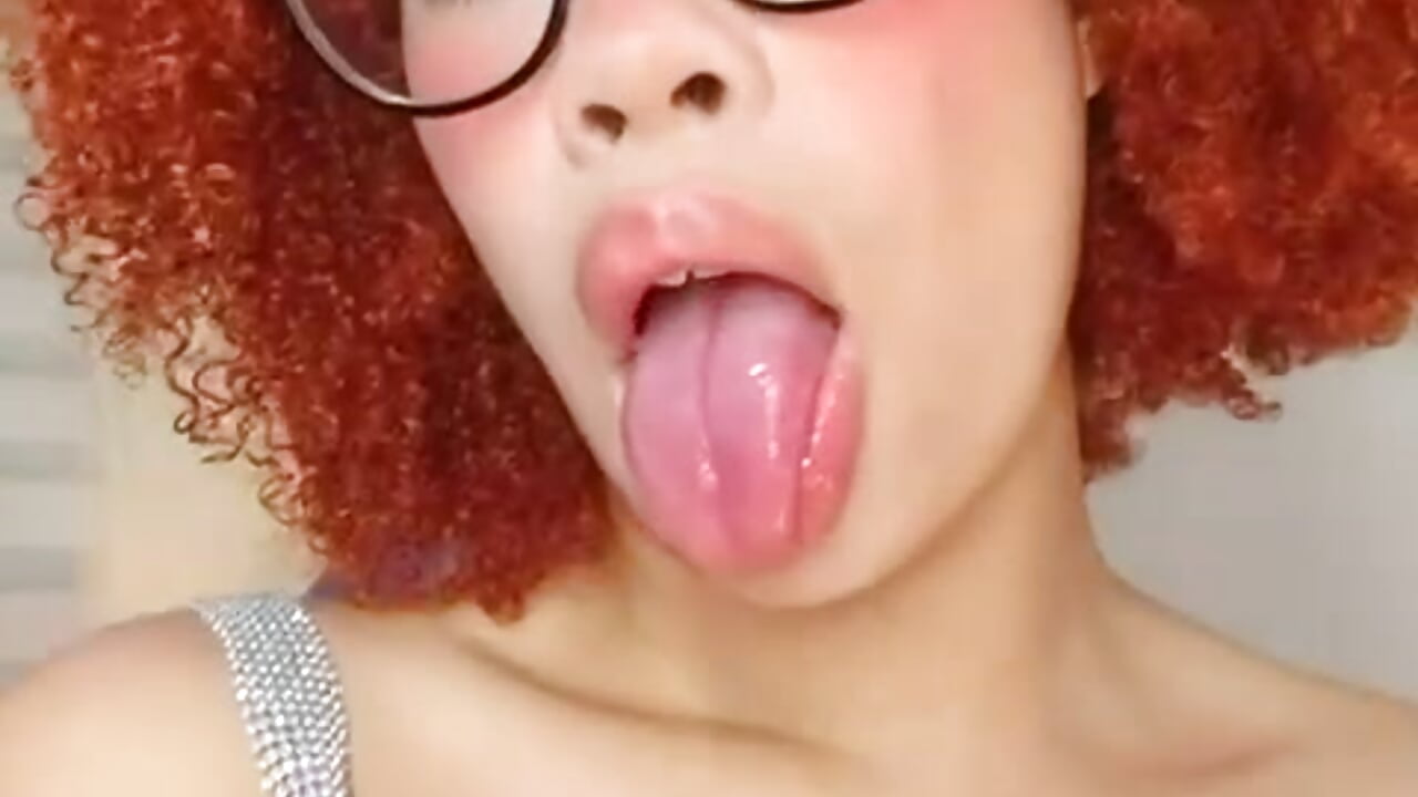 MMMMM - video by DakotaaSmith