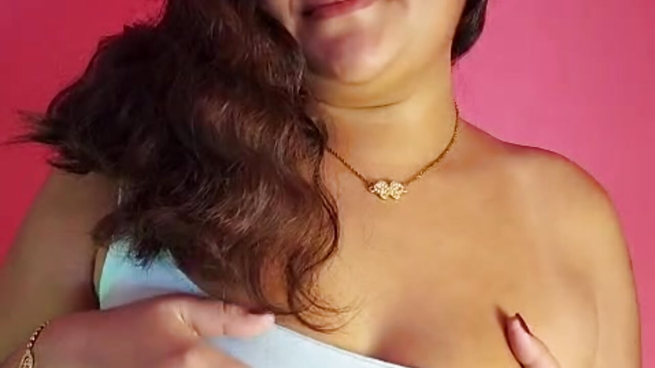 Hi Love - 視頻由 JennyLovett 主播提供