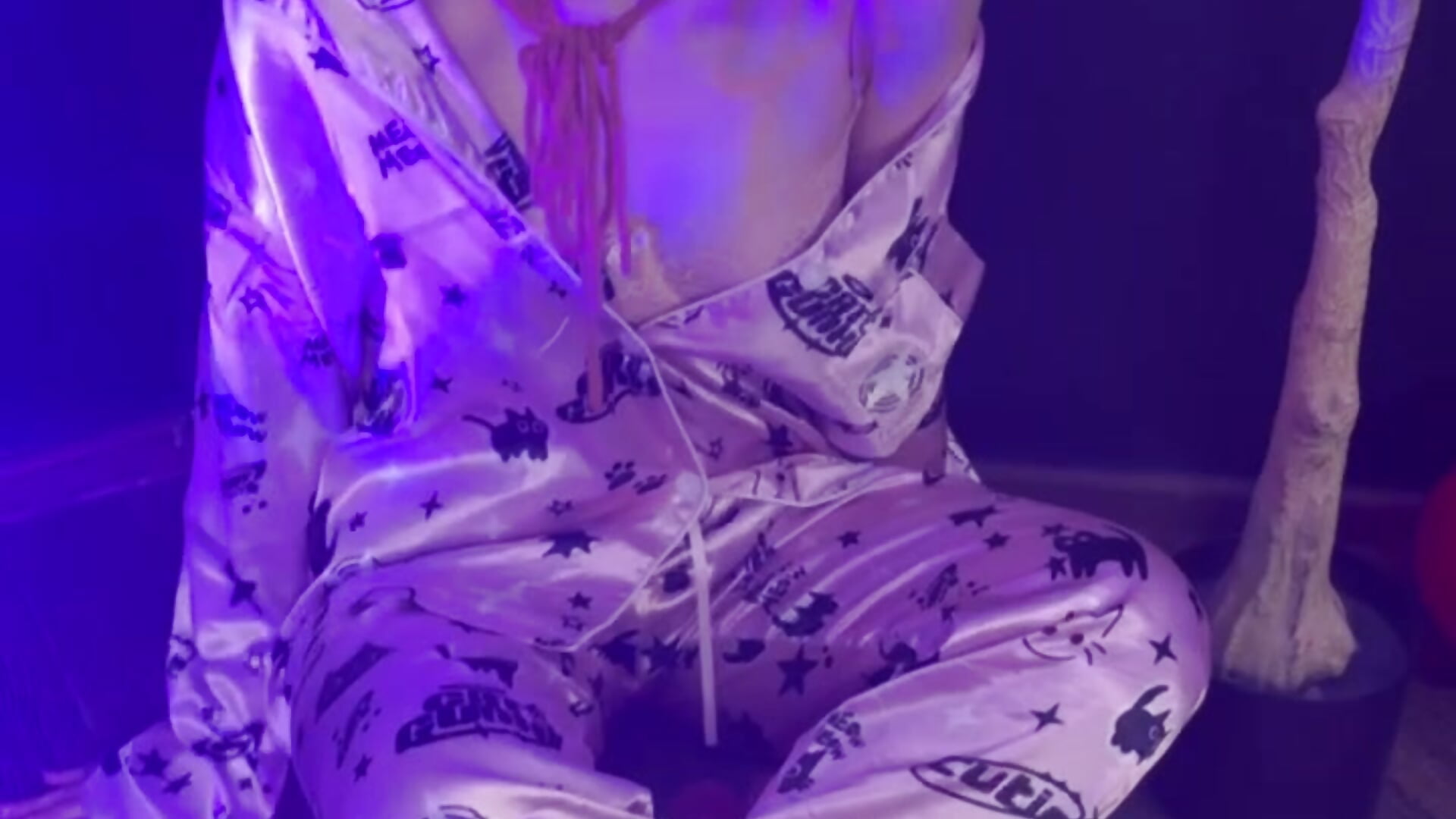 IMG_9754 - video by uwu_Foxy_uwu