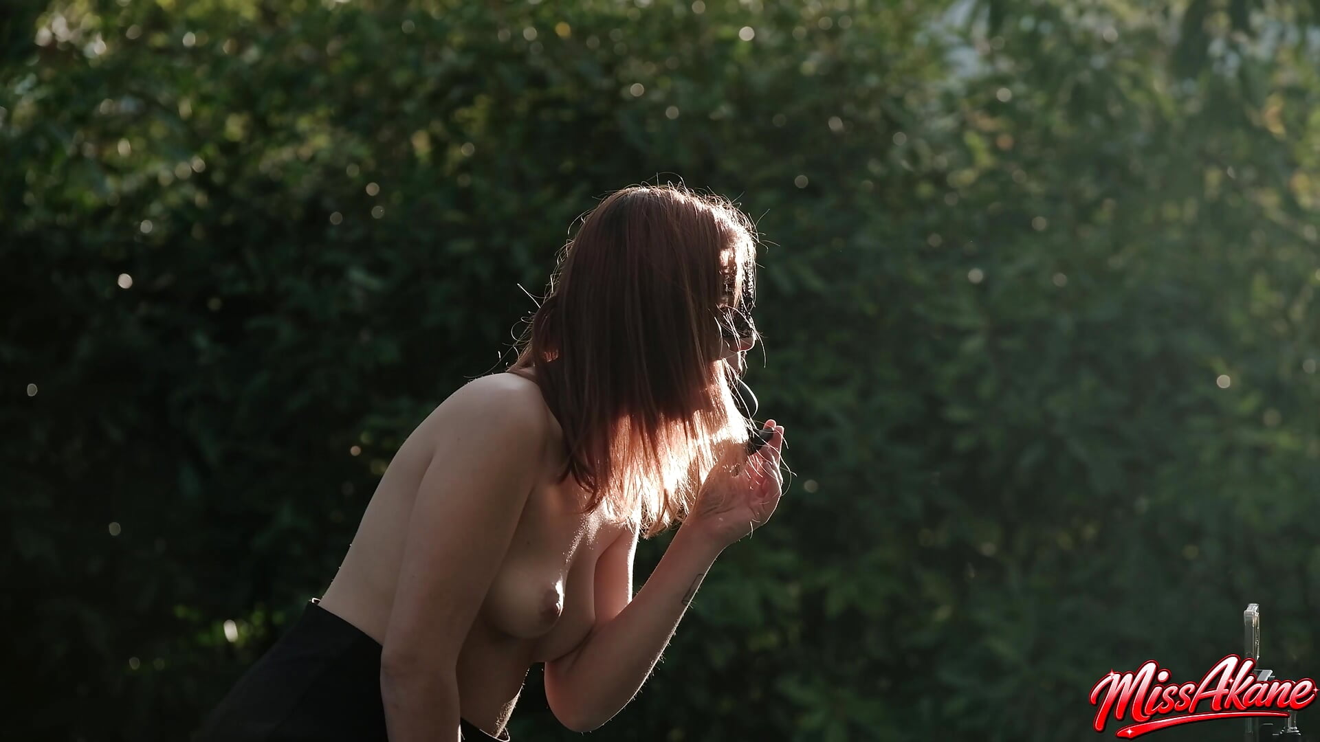 Backstage: sexy live outdoor 🌲​🍀​🌺​ - MissAkane_ 캠 모델의 동영상