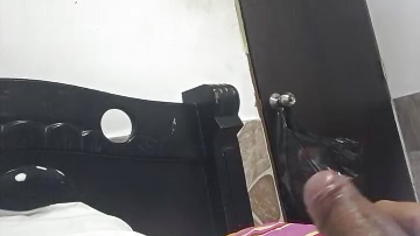 [26 Feb 06:41] Public Show - vídeo de Ozkr777 modelo de câmara