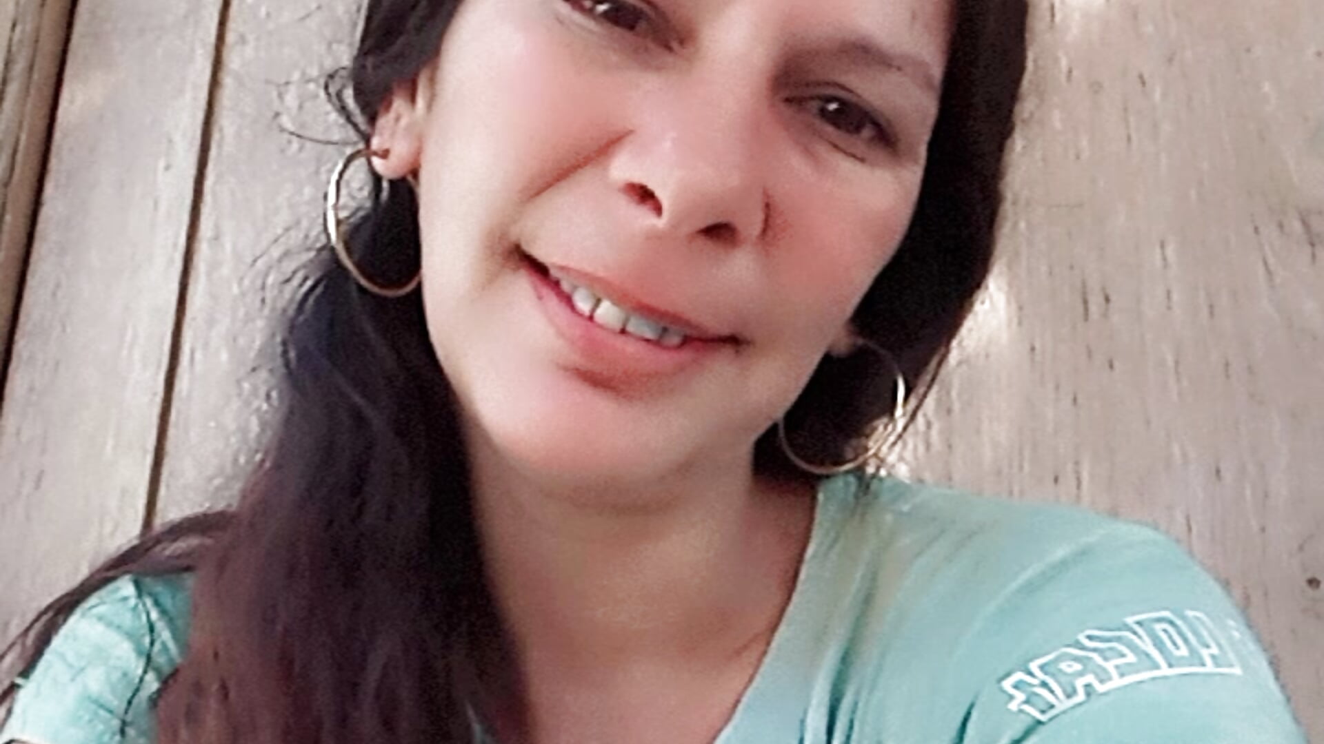 86f4b16e-65f9-40ed-8a6e-9fc5b3d7296d-1_all_61 - vídeo de Jademimosa modelo de câmara