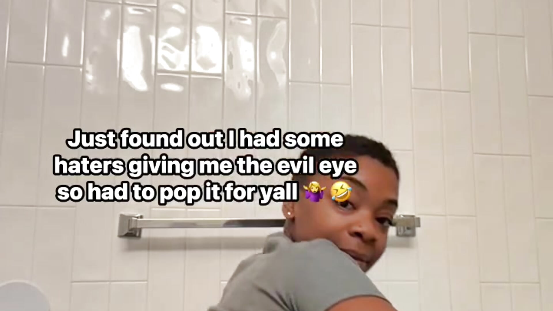 a6a4217425e4539b35d7f2978d437d1e - video by PetiteWet cam model