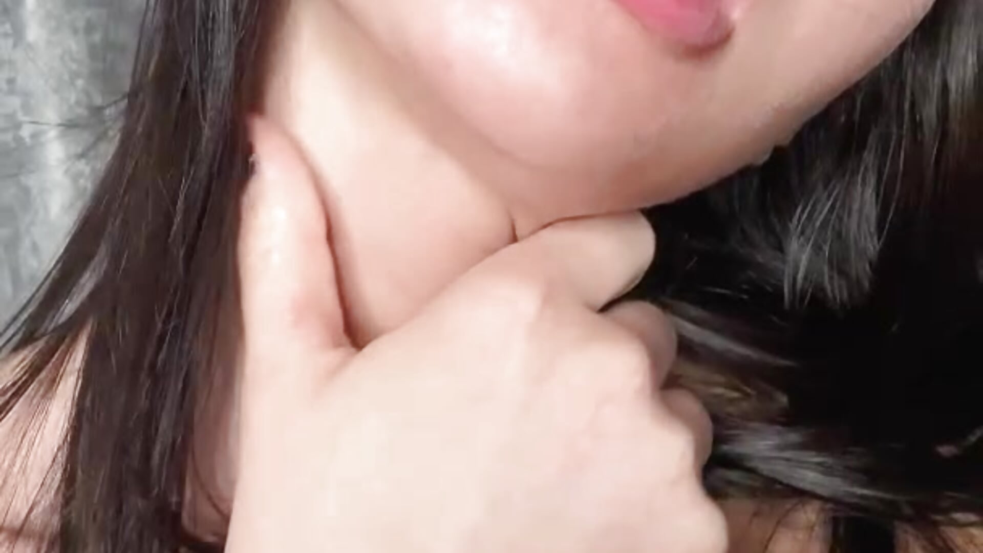 Soft, sexy, and tempting - video by Flexira cam model