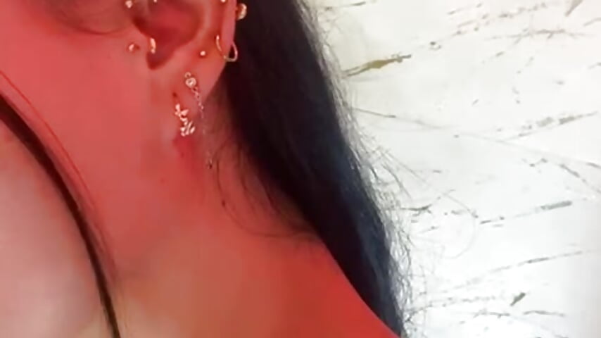 My piercings ♥－カメラキャストのsaray_white_の動画