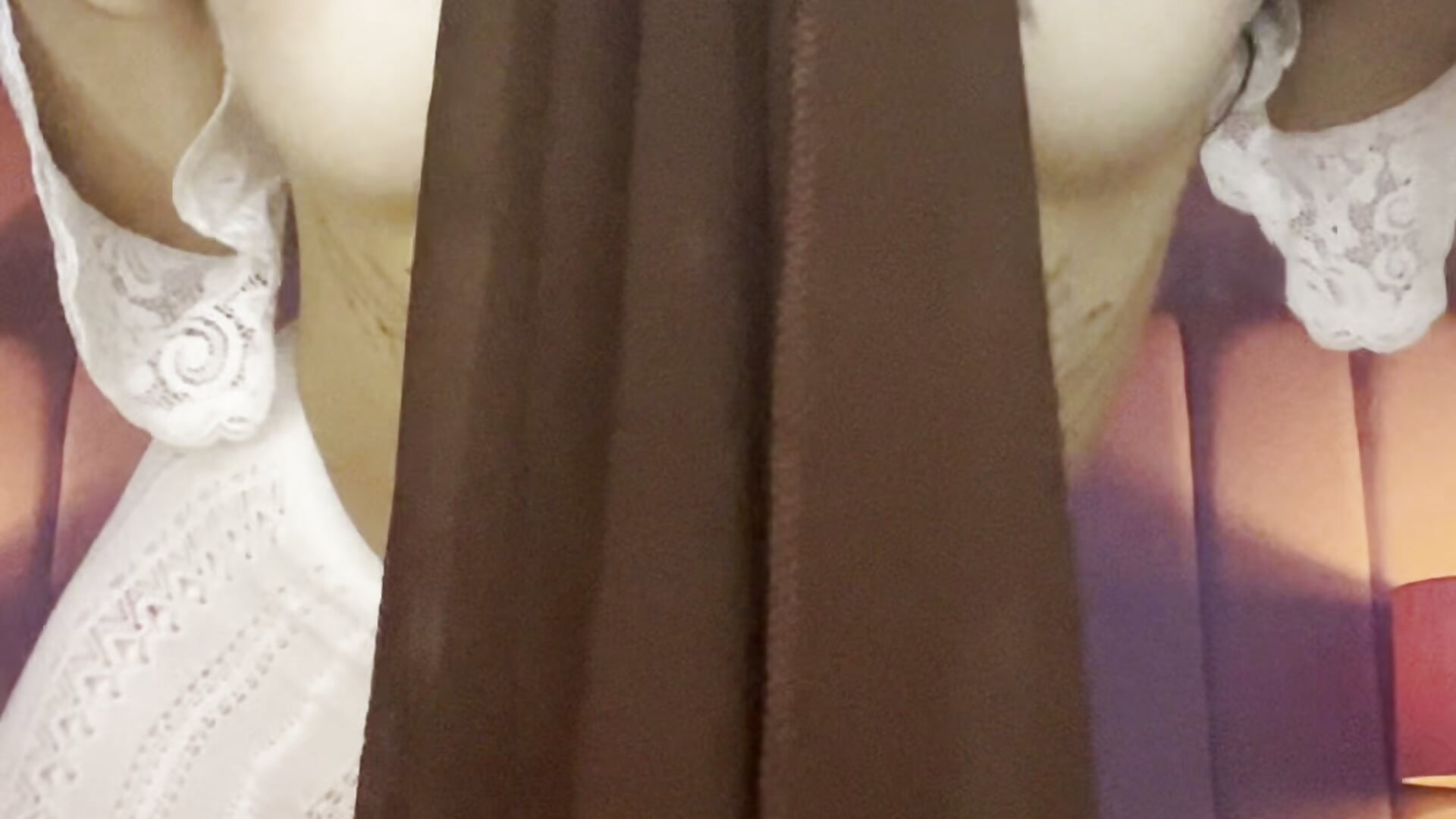 asmr with my clothes! <3– evabellee_ kameramodell videója