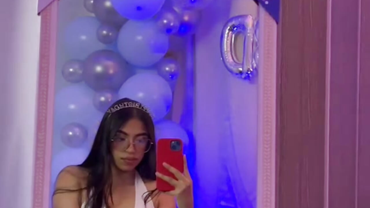𝓘𝓽'𝓼 𝓶𝔂 𝓫𝓲𝓻𝓽𝓱𝓭𝓪𝔂!!! - Maii_Luna adlı kamera modelinin videosu