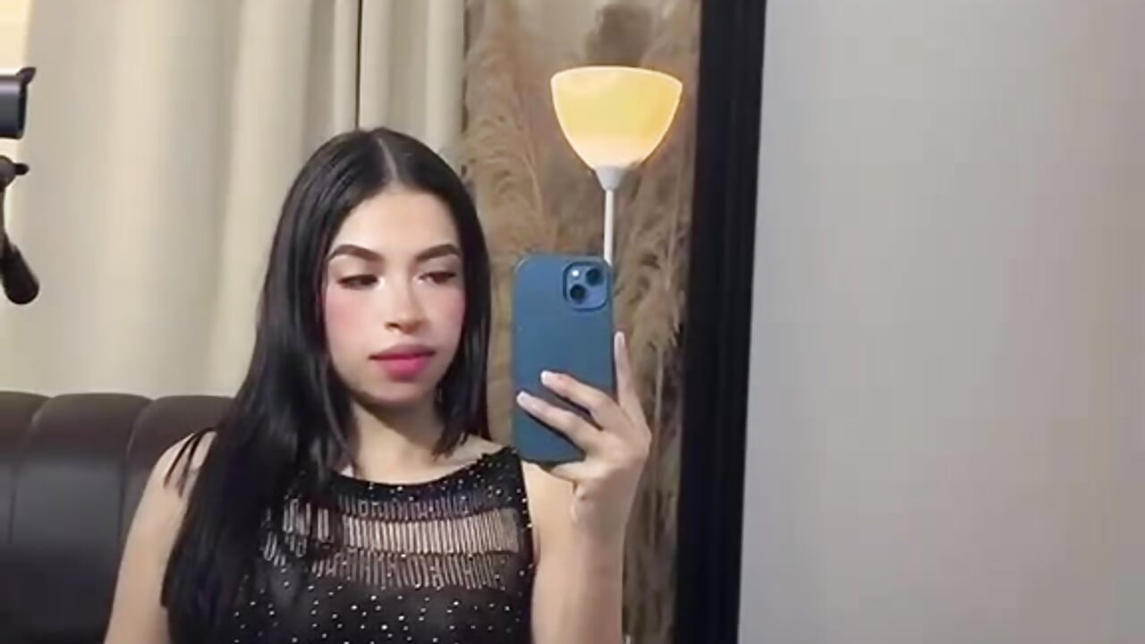 hii love – видео вебкам-модели Maii_Luna