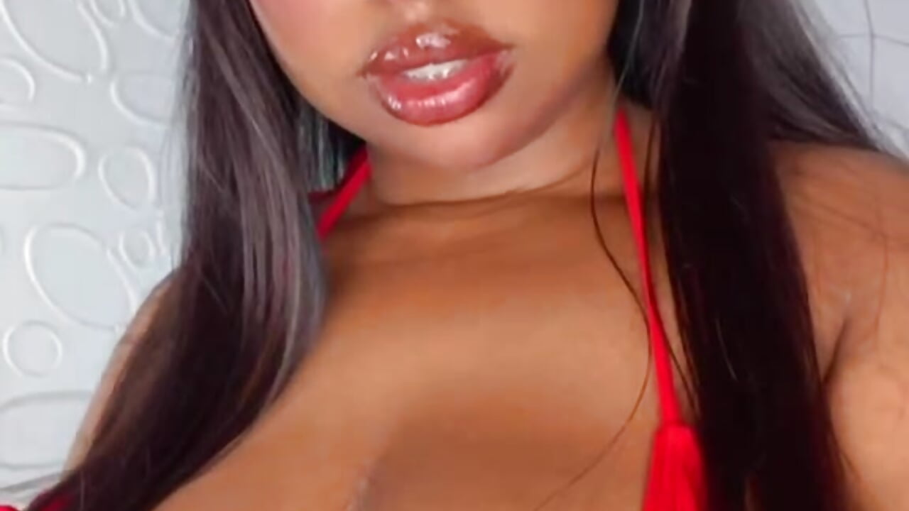 Girl sexy - فيديو من Genesisraydenx موديل الكام