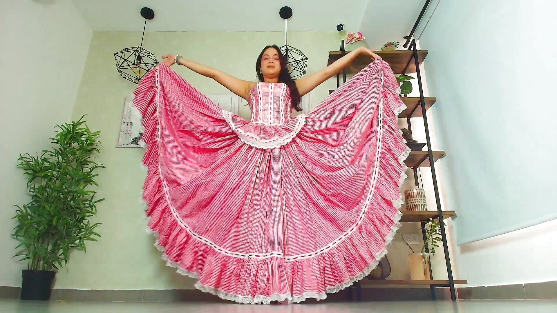 Cumbia and drums — filmik Victoria-Collins_, modela(-lki) na kamerkach