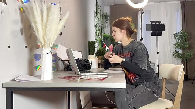 <3 - video oleh model kamera brynnoviedo