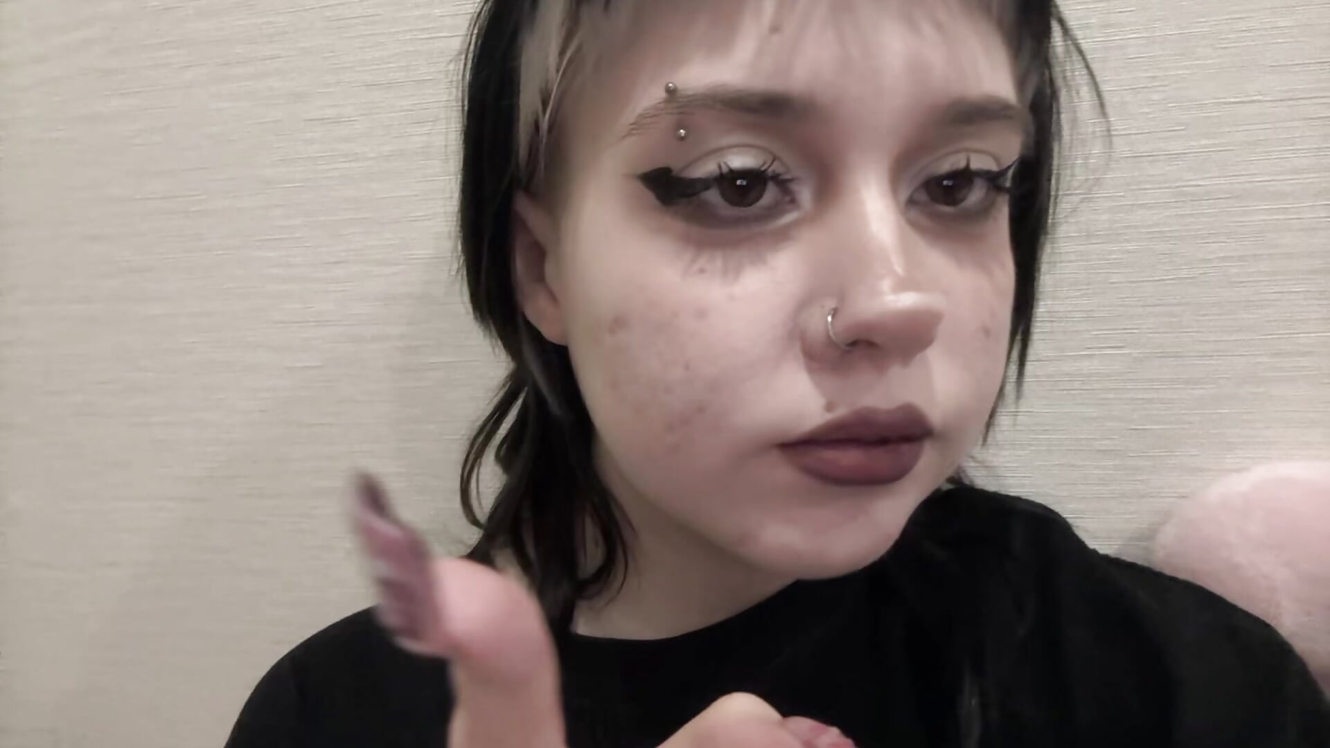 Mapping the invisible - video van AueshaSimon cam-model