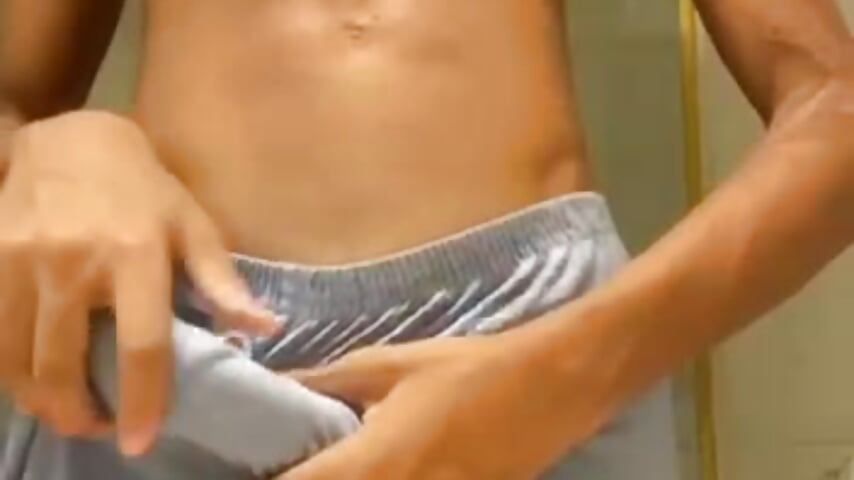 profile-intro-video-1772821075 - 視頻由 Gabriel_Amor00 主播提供